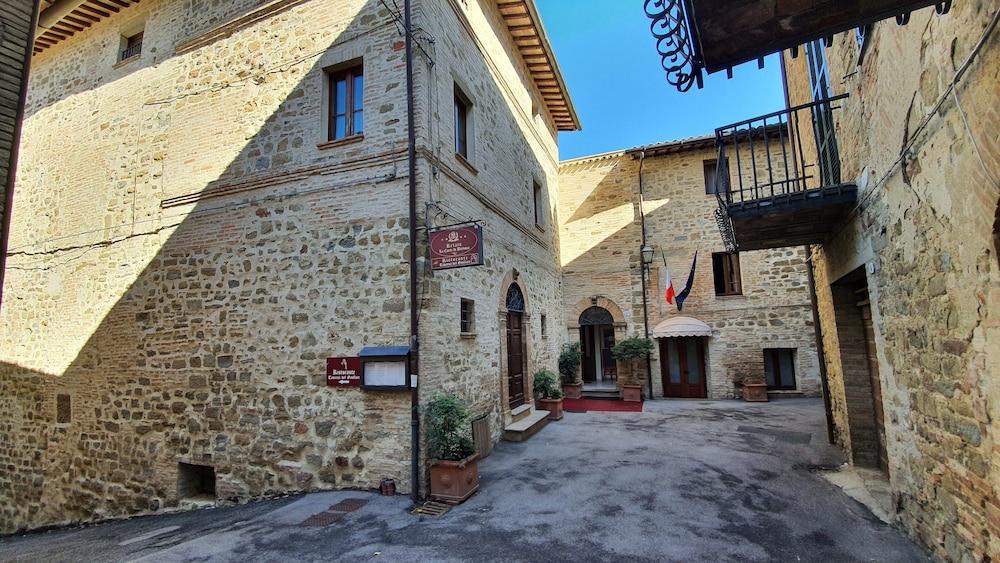 Relais La Corte Di Bettona Exterior photo